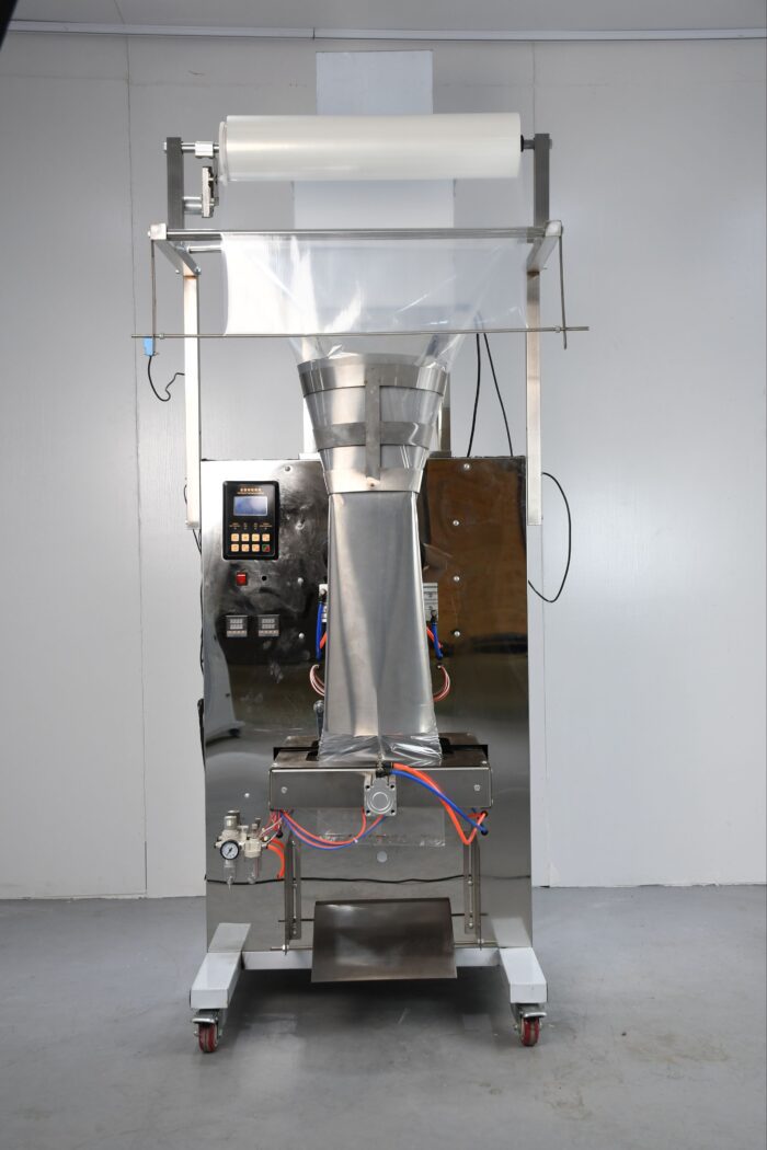 Máquina neumática DARZD-720BQ envasando productos en bolsas de hasta 5 kilos